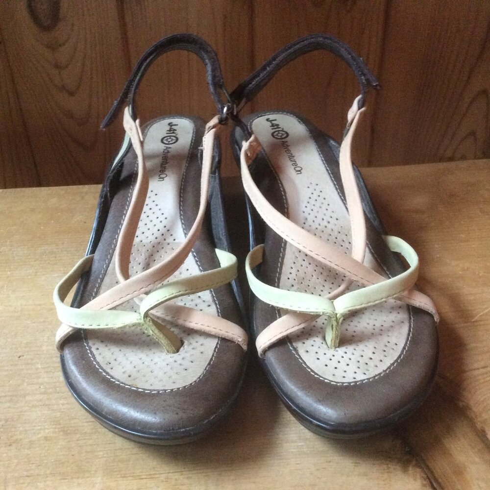 J-41 Adventure On Galaxy Leather & Vegan Low Wedge Strappy Thong Sandal Size 9M
